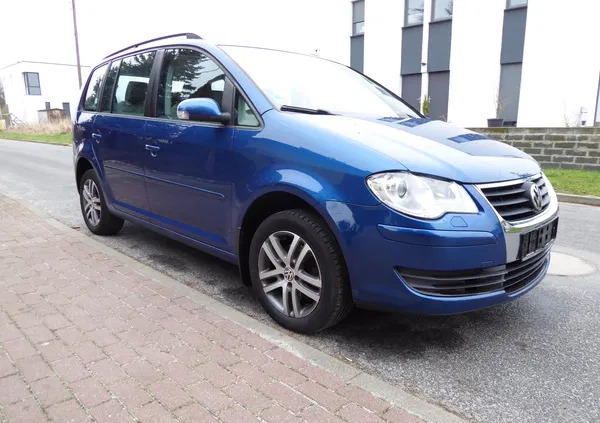 zduńska wola Volkswagen Touran cena 14900 przebieg: 173000, rok produkcji 2008 z Zduńska Wola